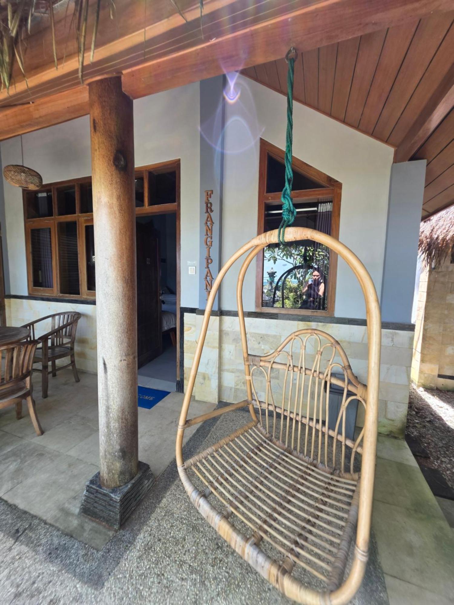 Istana Ombak Eco Resort Pacitan Luaran gambar